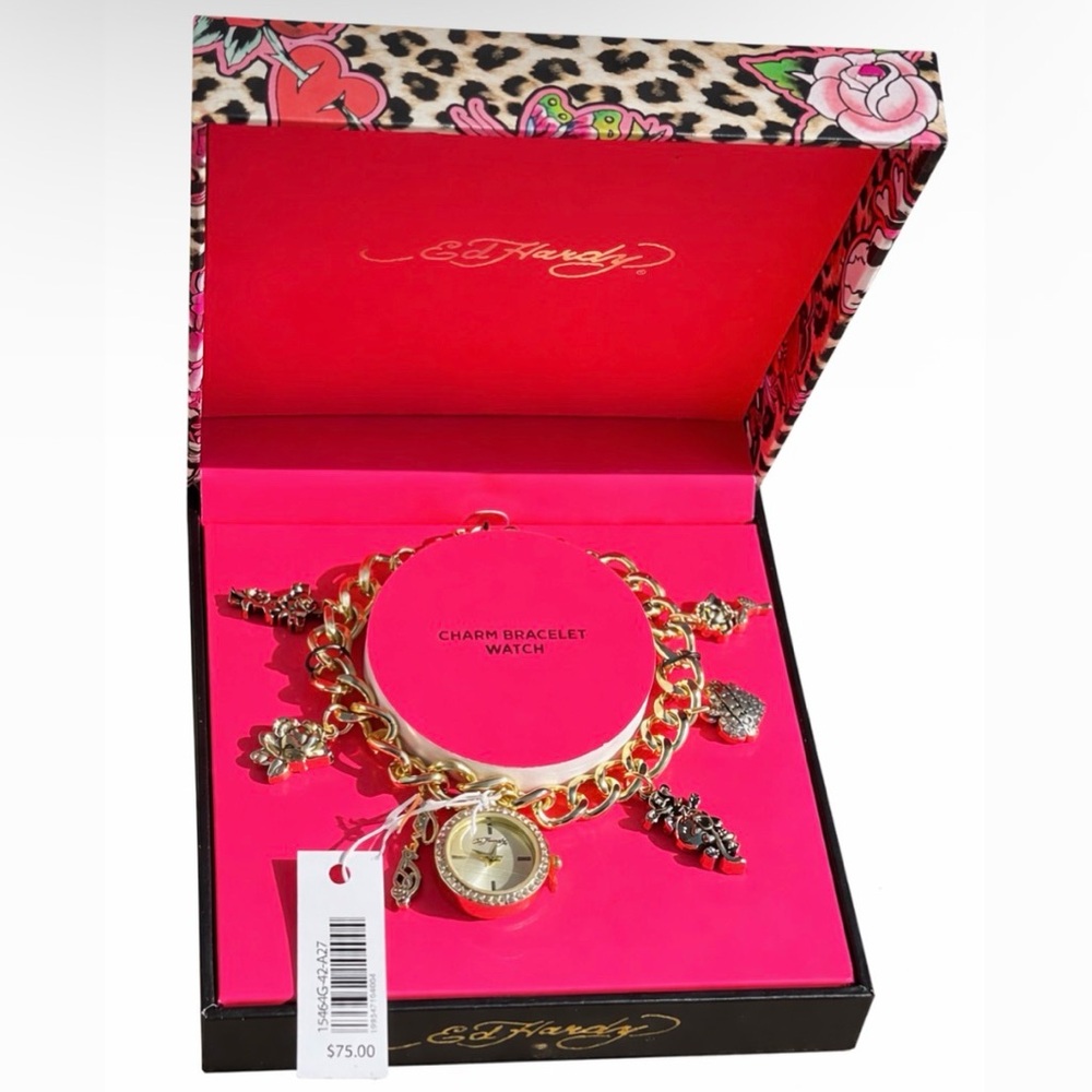 Ed Hardy NWT Gold Charm Bracelet WATCH! - Picture 5 of 10